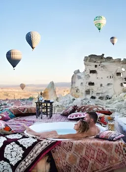 Seki Cave Suites
