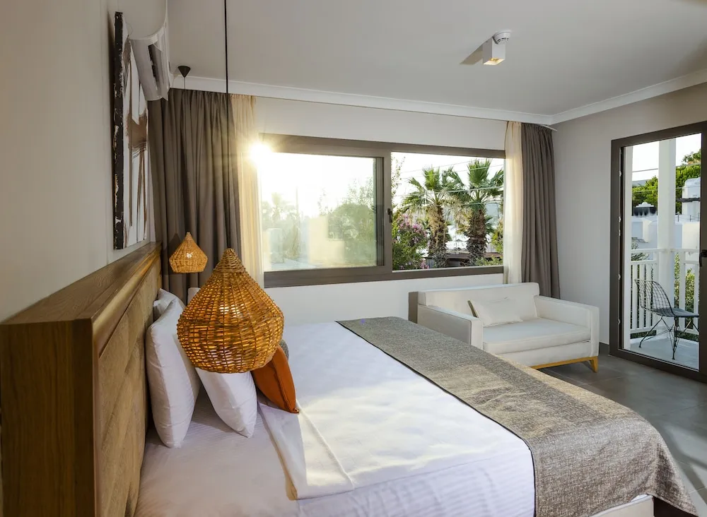 KING-QUEEN SUITE