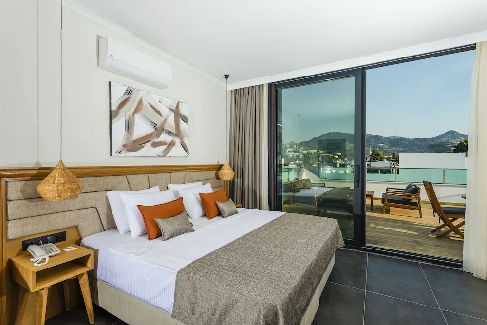 EXECUTIVE DELUXE SUITE