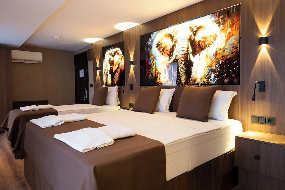 Superior Large Room