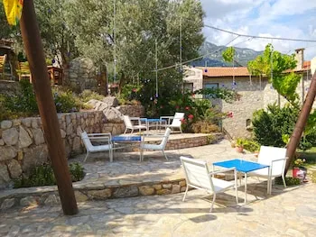 Zephyros Hotel