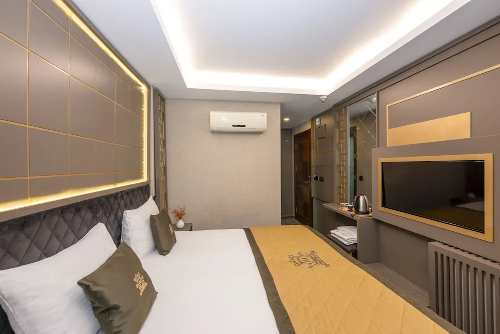 Luxury Oda