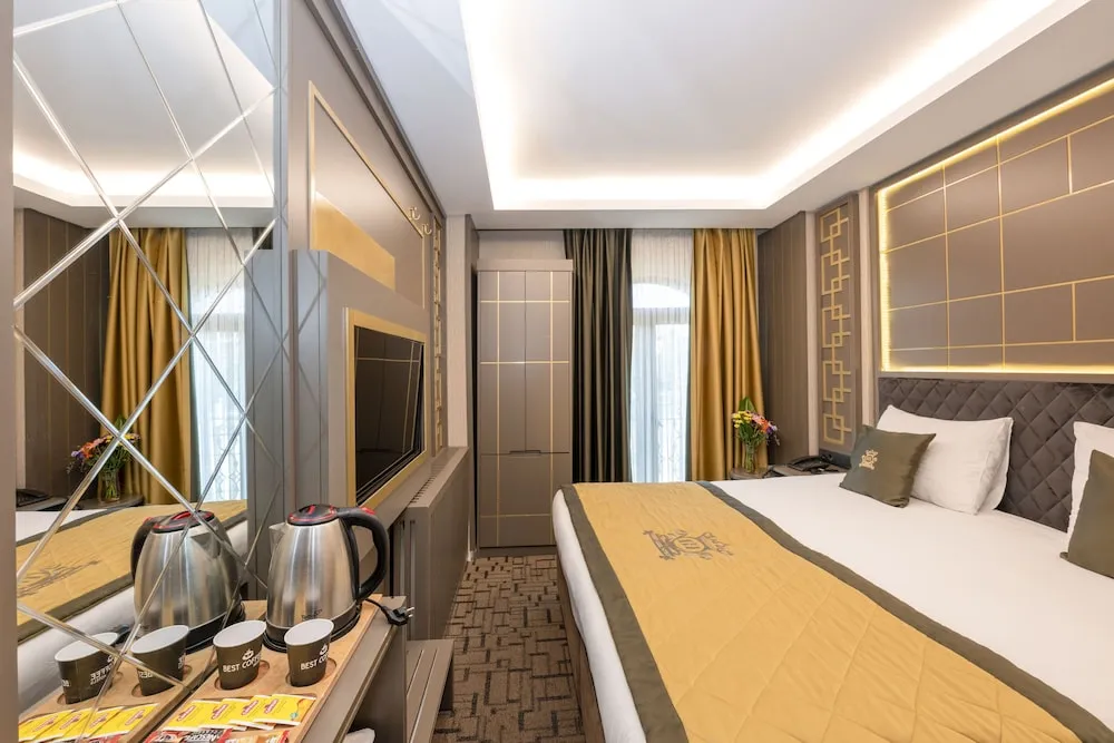 Luxury Oda