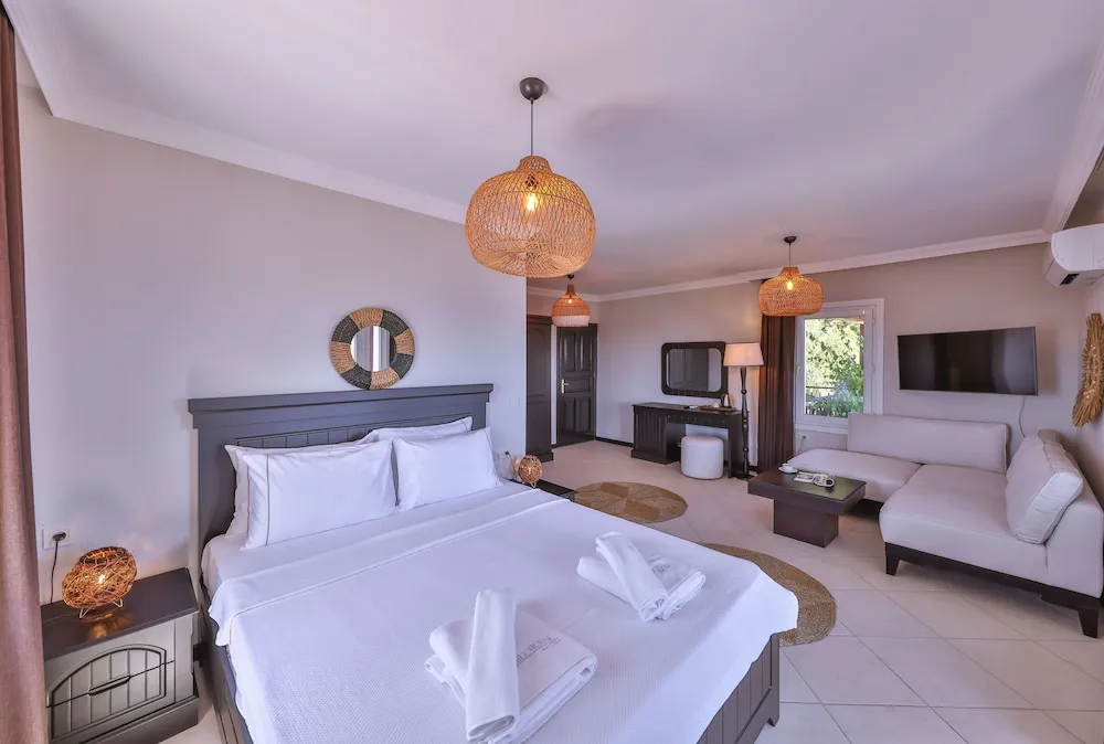 Deluxe Süit, 1 En Büyük (King) Boy Yatak, Balkon, Deniz Manzaralı