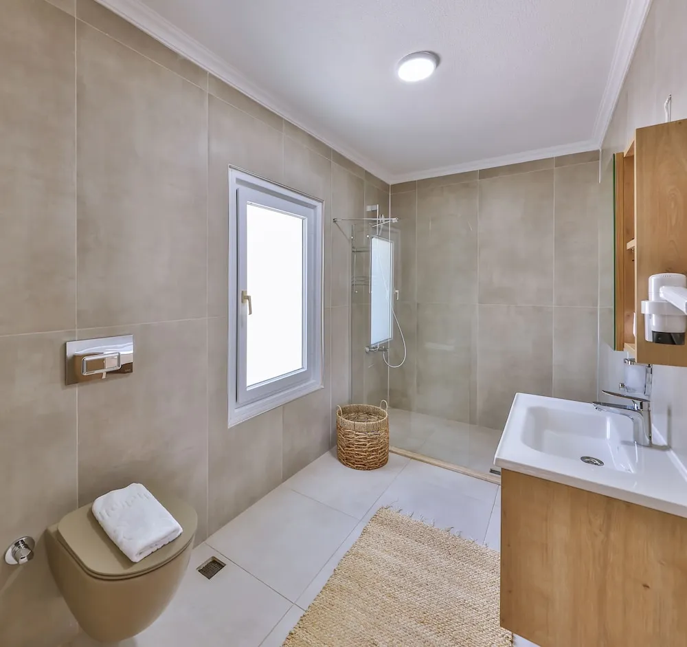 Superior Süit, 1 Büyük (Queen) Boy Yatak, Balkon, Deniz Manzaralı