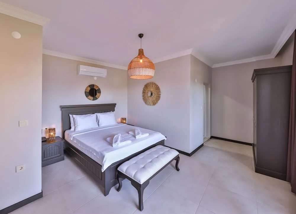 Deluxe Oda, 1 Büyük (Queen) Boy Yatak, Balkon, Deniz Manzaralı