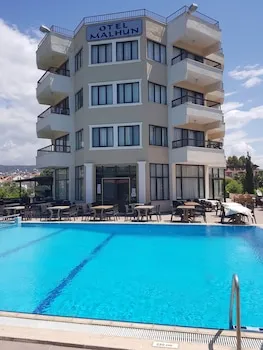 Malhun Hotel