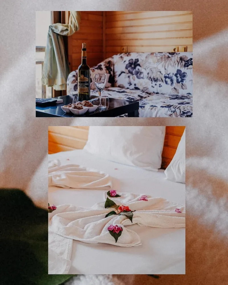 Honeymoon Tek Büyük Yataklı Oda