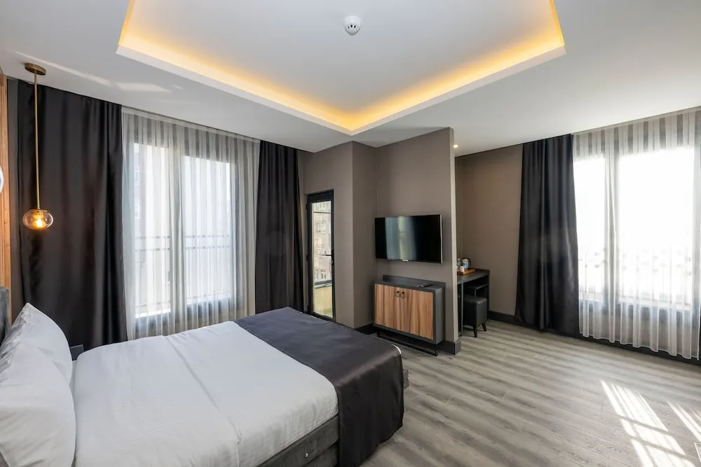 Deluxe Oda, 1 Çift Kişilik Yatak, Balkon, Şehir Manzaralı