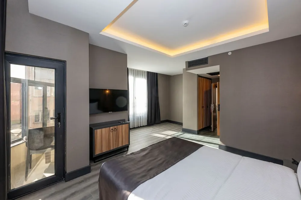 Deluxe Oda, 1 Çift Kişilik Yatak, Balkon, Şehir Manzaralı