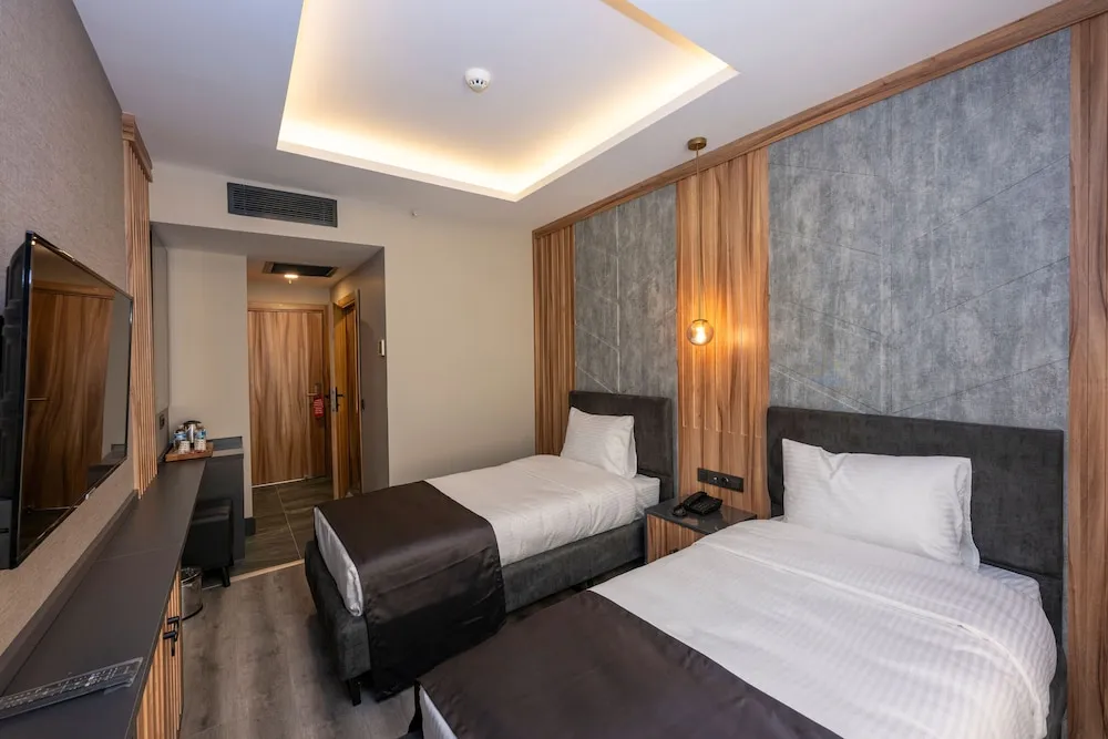 Standard Oda, 2 Tek Kişilik Yatak, Havuz Kullanımı, Şehir Manzaralı