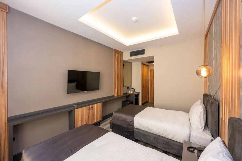 Standard Oda, 2 Tek Kişilik Yatak, Havuz Kullanımı, Şehir Manzaralı