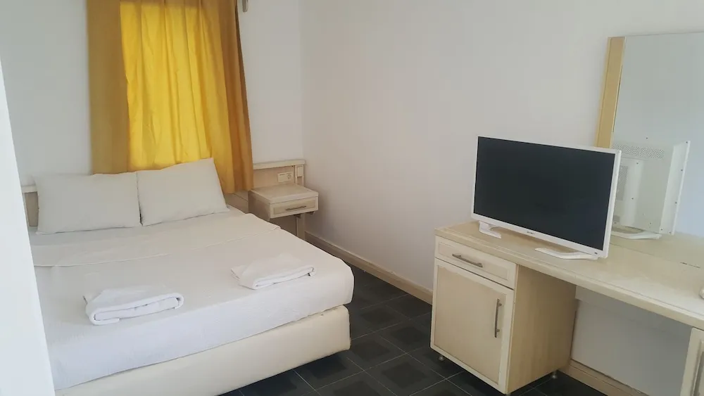 Üç Kişilik Oda