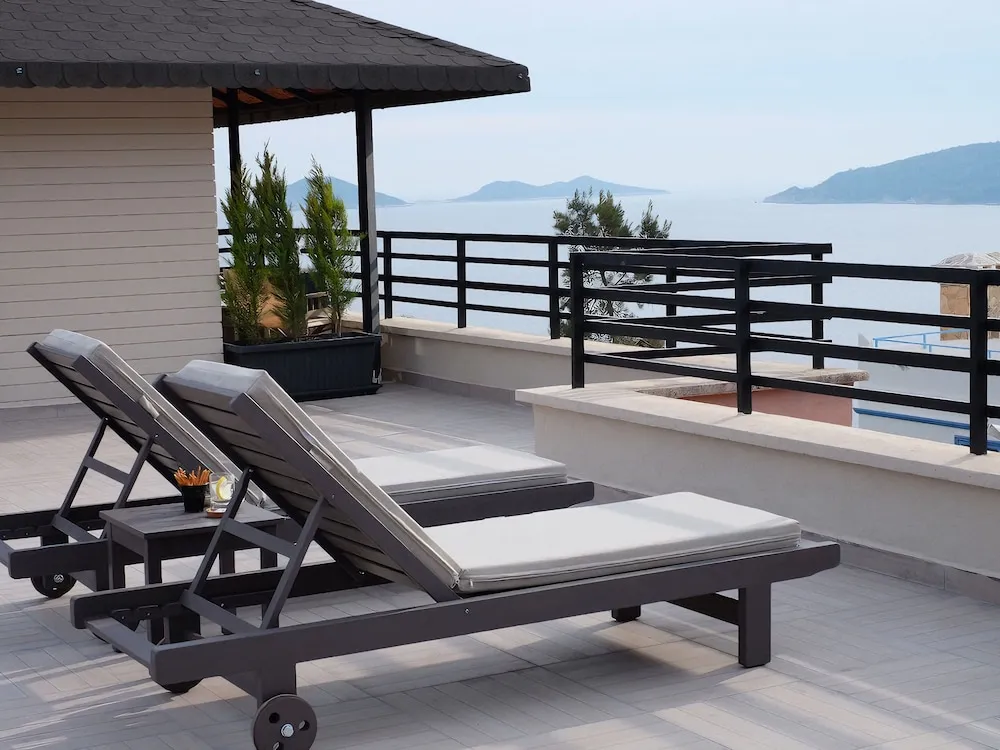 Romantic Oda, Teras, Deniz Manzaralı