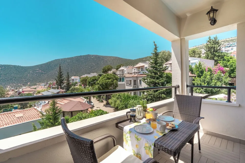 Superior Süit, Dağ Manzaralı, Köşe