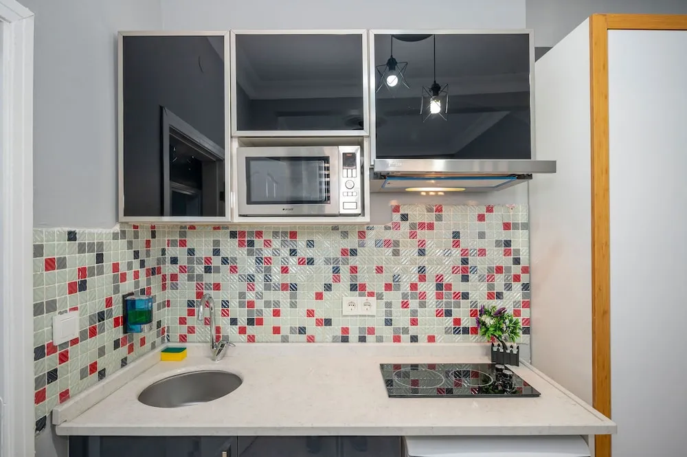 Four Bedroom Apartment Connection