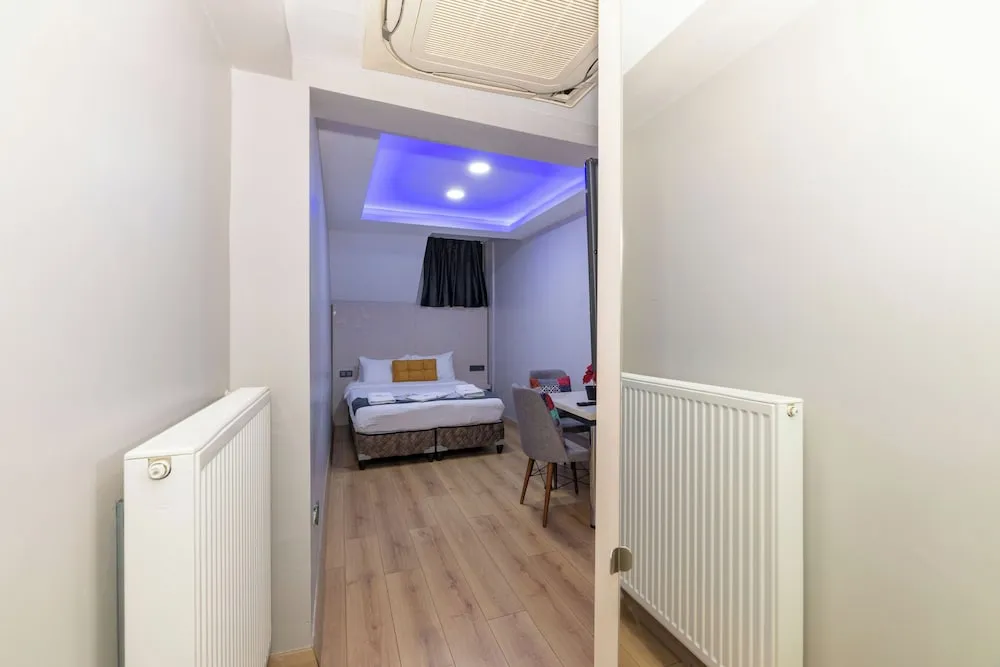 A) Economy Suite, Basement