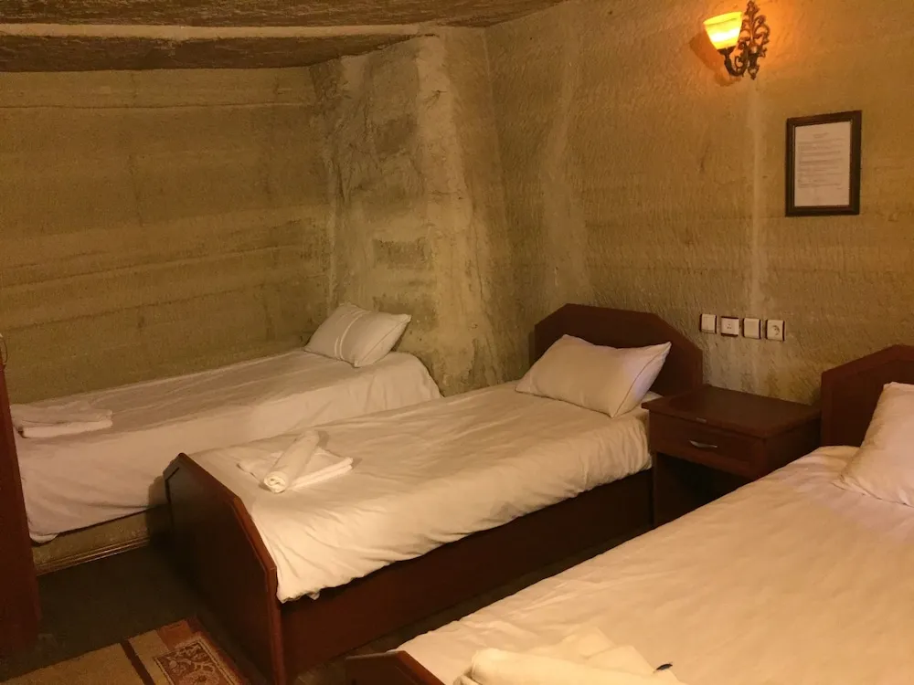 Triple Room Shared Bathroom (Ortak Banyo-WC)