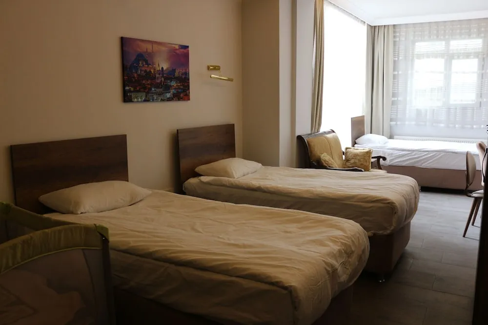 Standard Üç Kişilik Oda