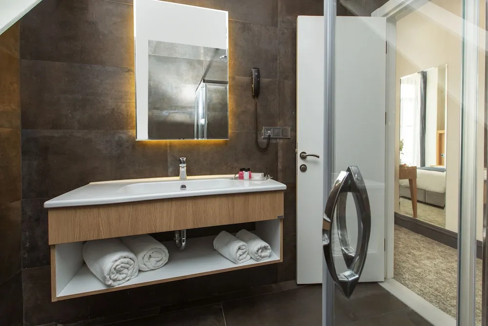 Superior Oda, Balkon