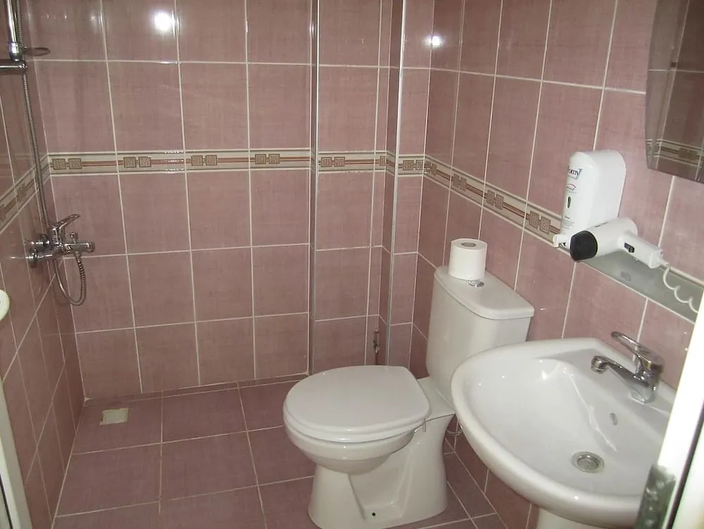 Standard Üç Kişilik Oda