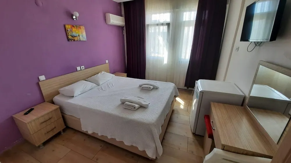 Classic Üç Kişilik Oda