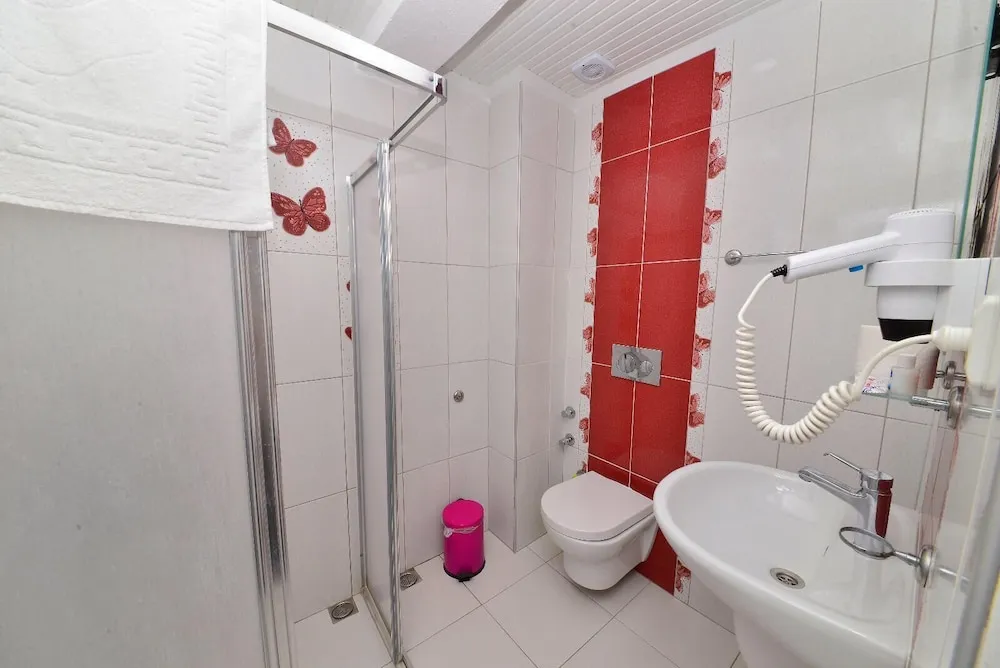 Classic Üç Kişilik Oda