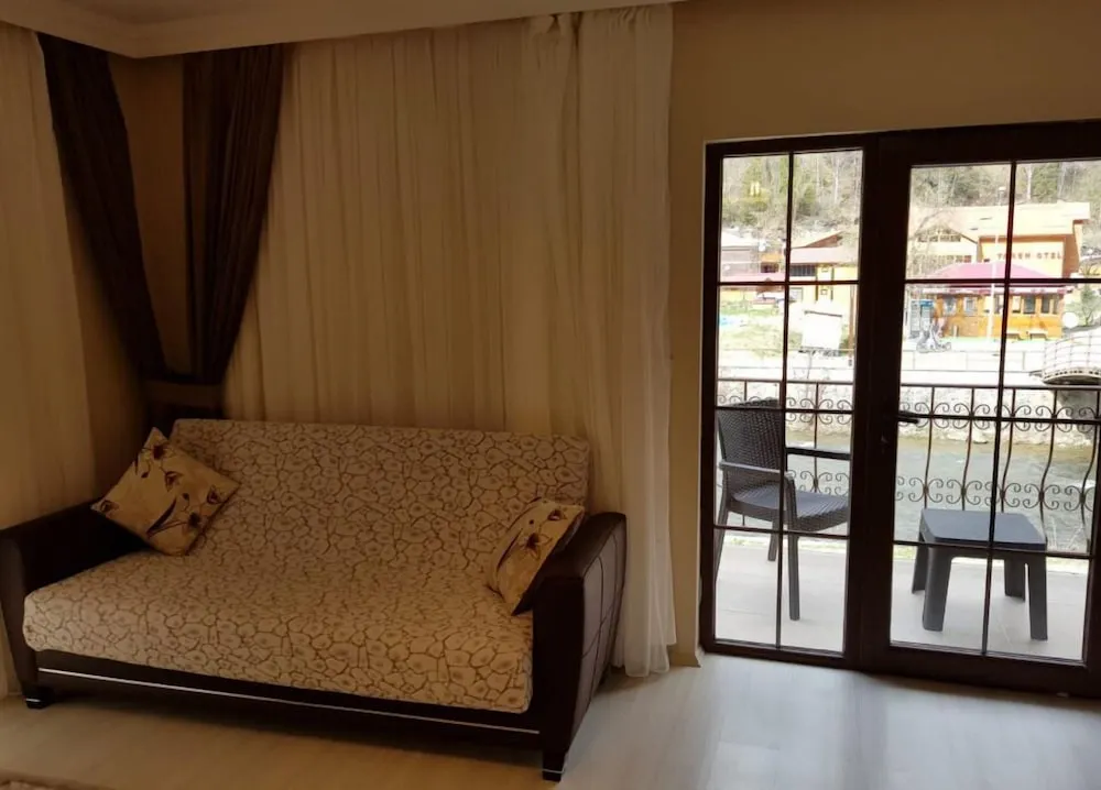 Apart Daire, 1 Yatak Odası, Balkon, Nehir Manzaralı