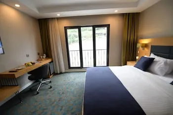 Sera Nature Hotel