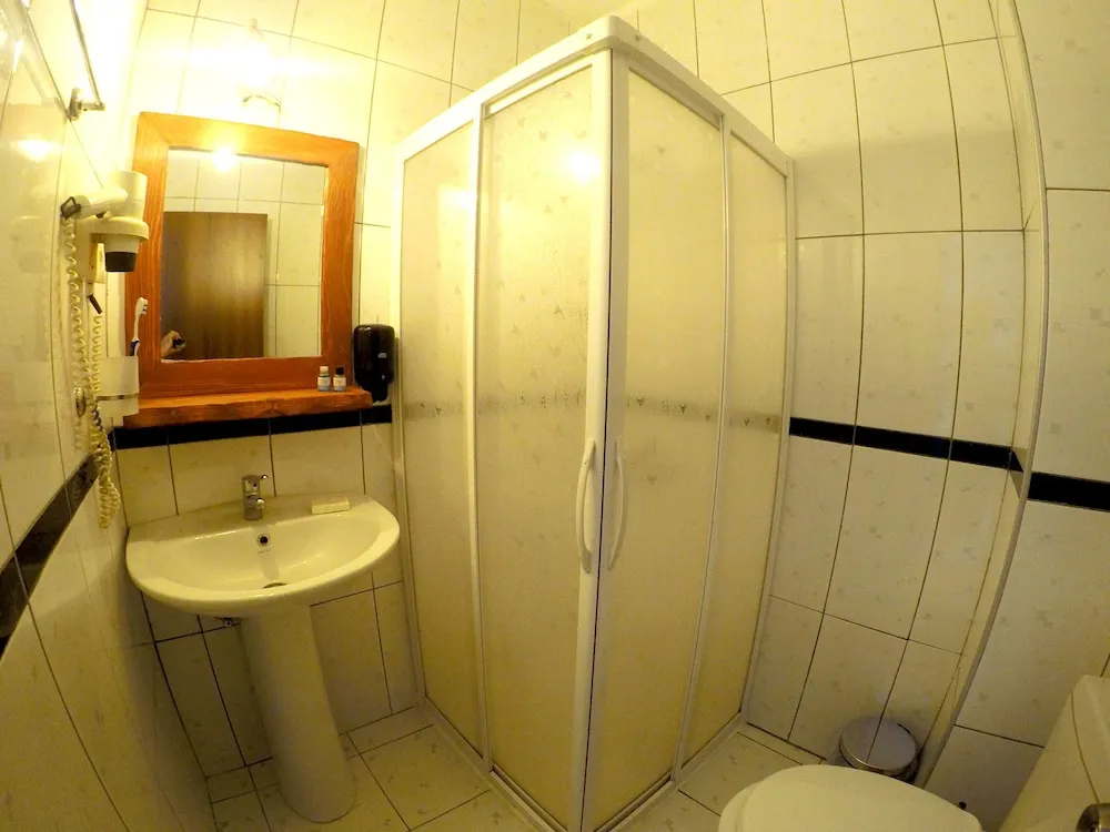 Comfort Oda, 1 Büyük (Queen) Boy Yatak, Havuz Manzaralı
