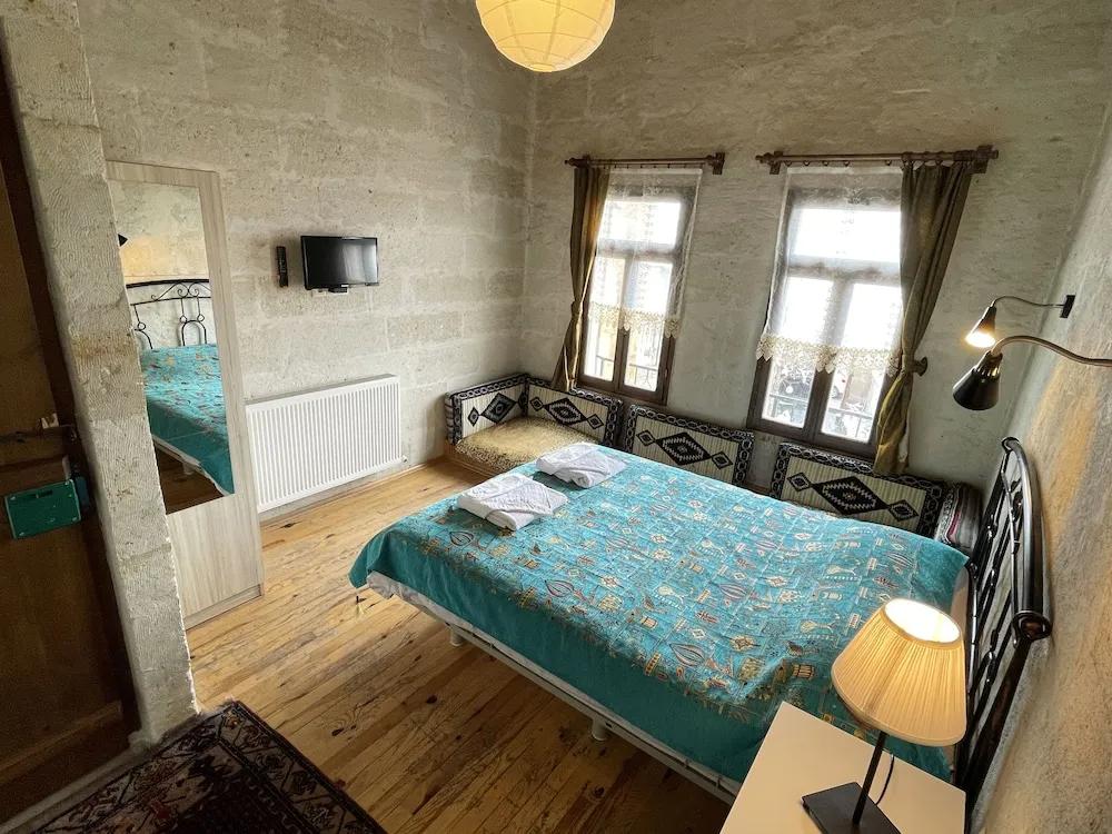 Standard Tek Büyük Yataklı Oda