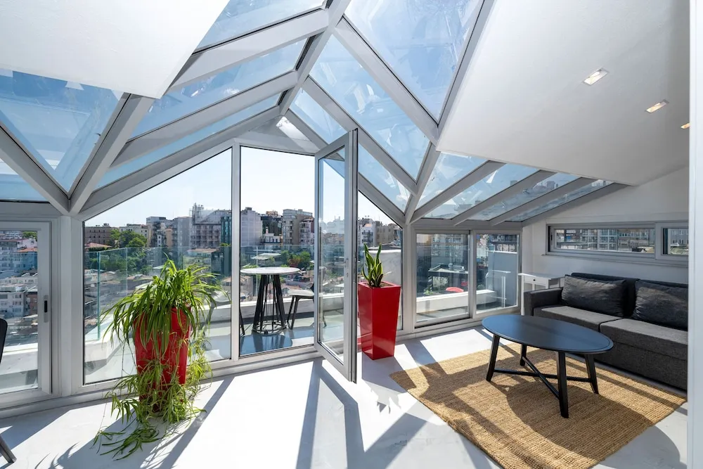 Çatı Katı Süiti (Penthouse)