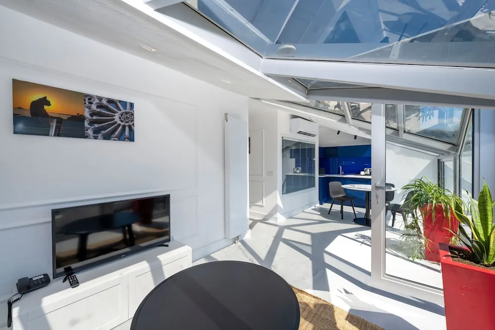 Çatı Katı Süiti (Penthouse)