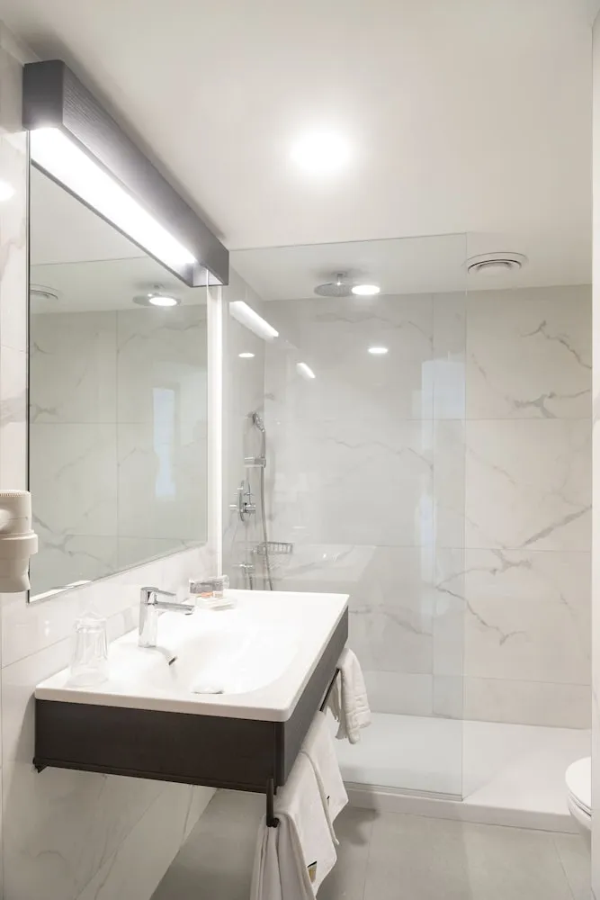 Standard Üç Kişilik Oda