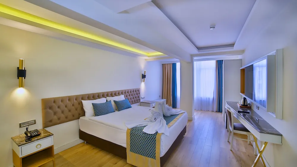 Deluxe Büyük Yataklı Tek Kişilik Oda
