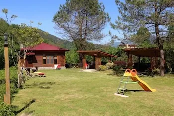 Pinar Kir Evi