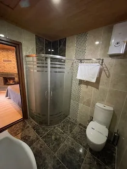 Pinar Kir Evi