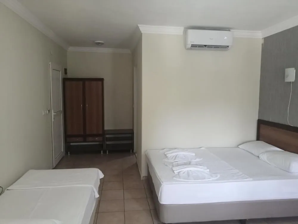 Family Üç Kişilik Oda