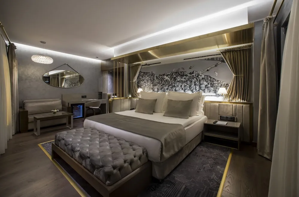 Corner Suite Room with Sea View