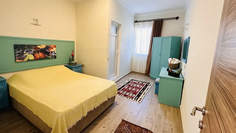 Classic Tek Büyük Yataklı Oda, 1 Büyük (Queen) Boy Yatak, Dağ Manzaralı