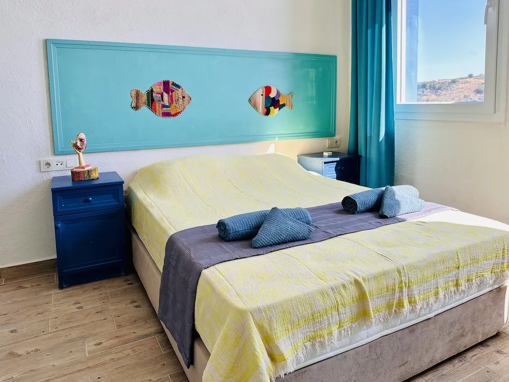 Comfort Tek Büyük Yataklı Oda, 1 Büyük (Queen) Boy Yatak, Deniz Manzaralı