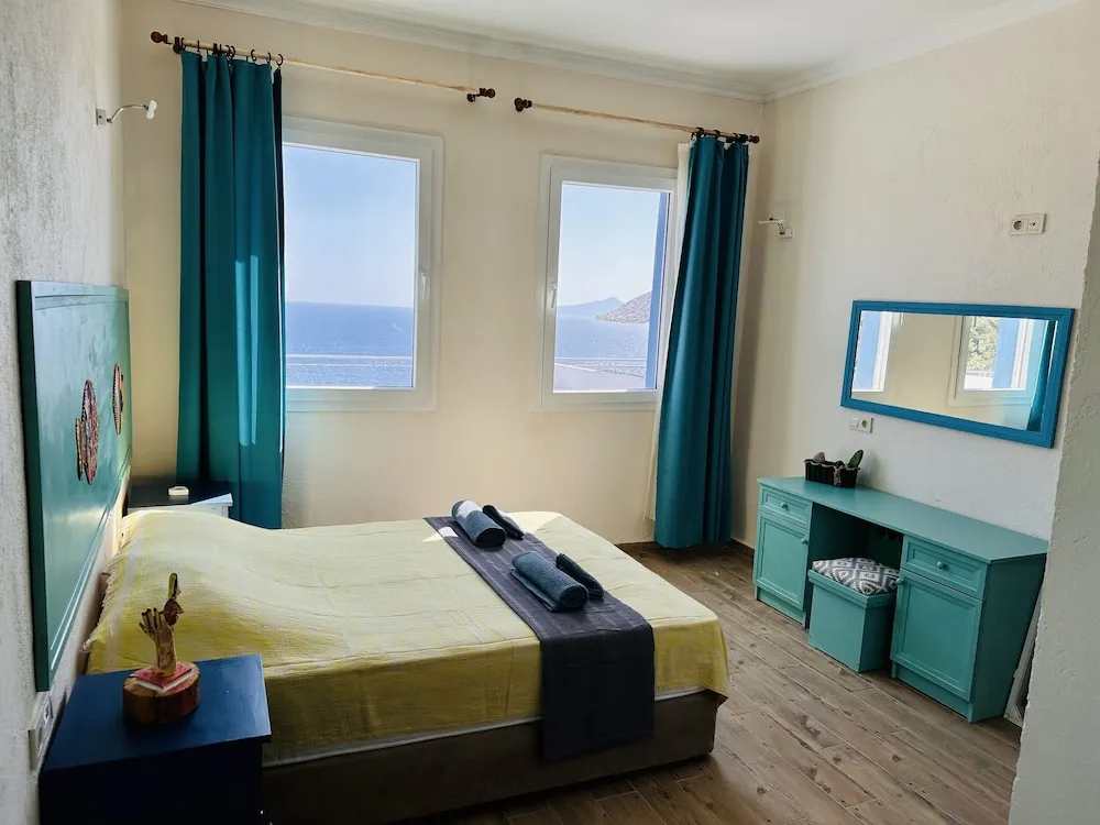 Comfort Tek Büyük Yataklı Oda, 1 Büyük (Queen) Boy Yatak, Deniz Manzaralı