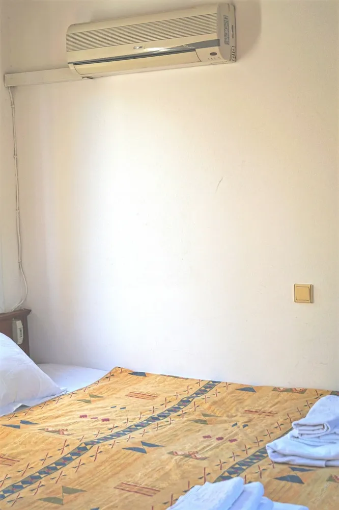 Economy Oda, Şehir Manzaralı