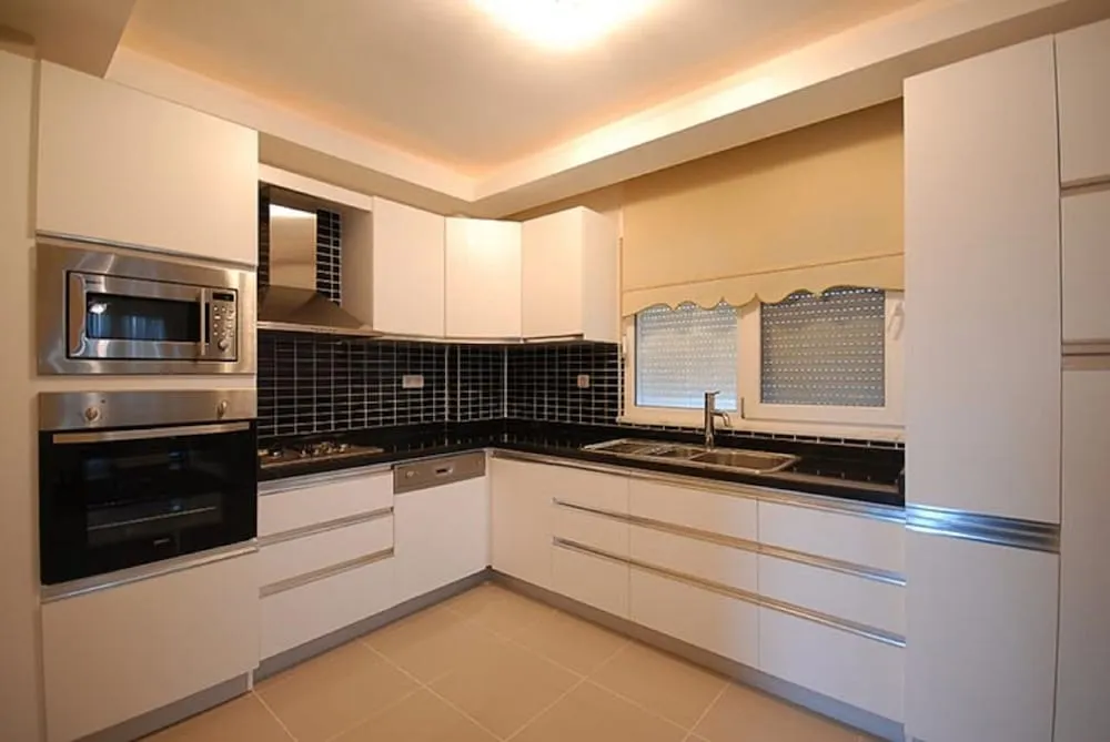 Luxury Apart Daire, 2 Yatak Odası, Mutfak, Havuz Manzaralı