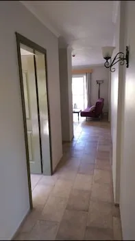 Es Apartments