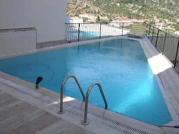 Es Apartments