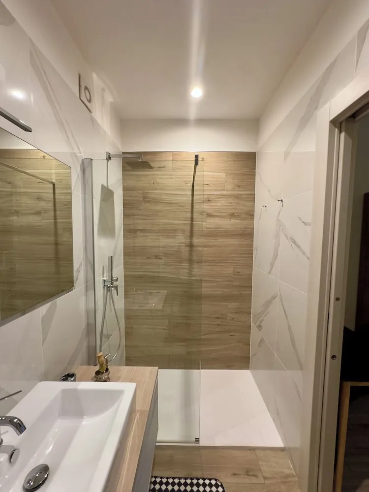 Comfort Tek Büyük veya İki Ayrı Yataklı Oda, Sigara İçilmez