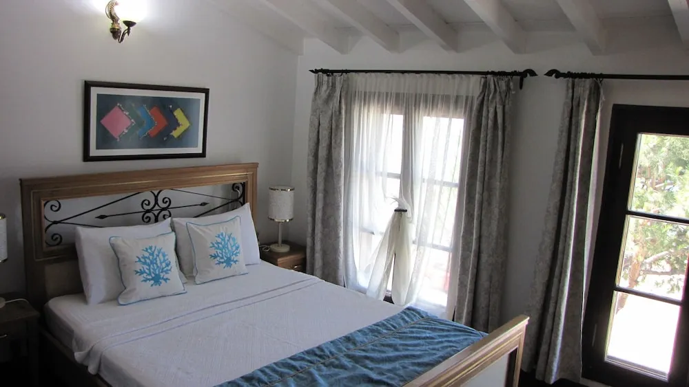 Standard Tek Büyük Yataklı Oda, Deniz Manzaralı, Denize Sıfır