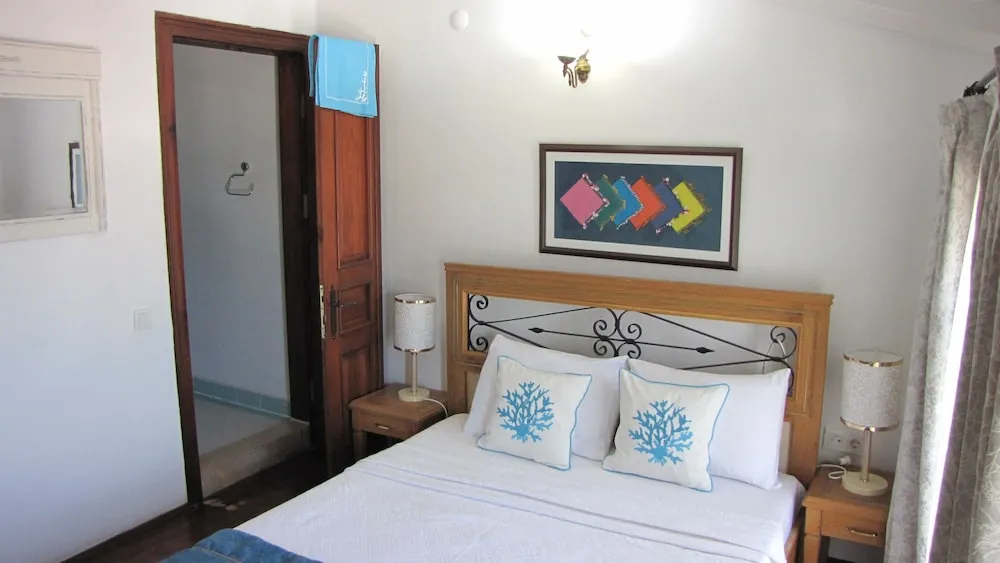 Standard Tek Büyük Yataklı Oda, Deniz Manzaralı, Denize Sıfır