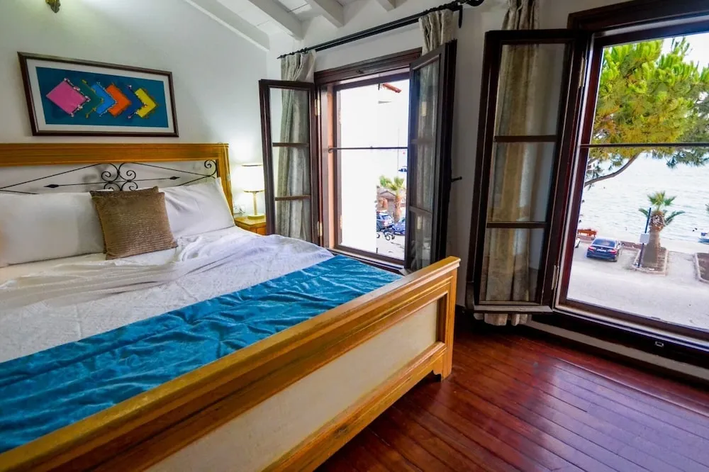 Standard Tek Büyük Yataklı Oda, Deniz Manzaralı, Denize Sıfır